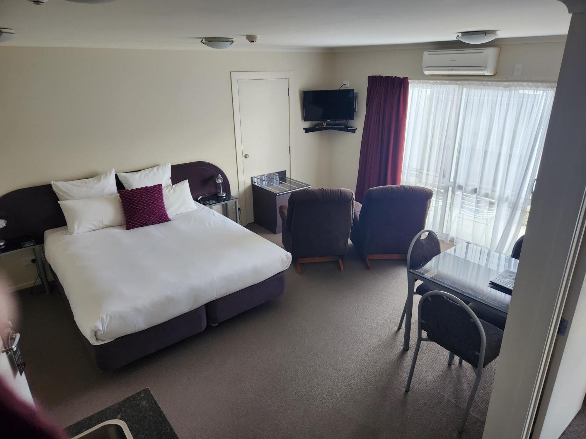 B-Ks Premier Motel Palmerston North Bagian luar foto